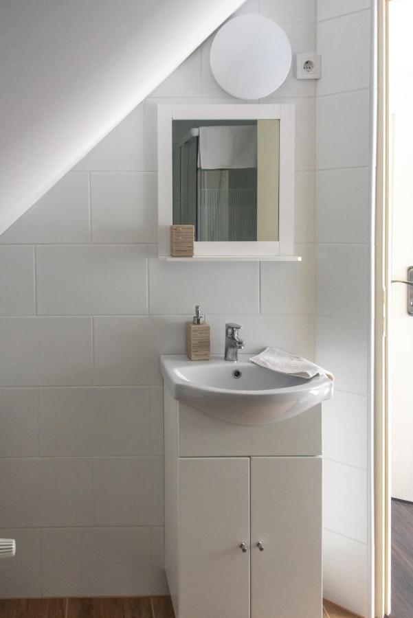 Hauptman Apartman นักยาทาด ภายนอก รูปภาพ