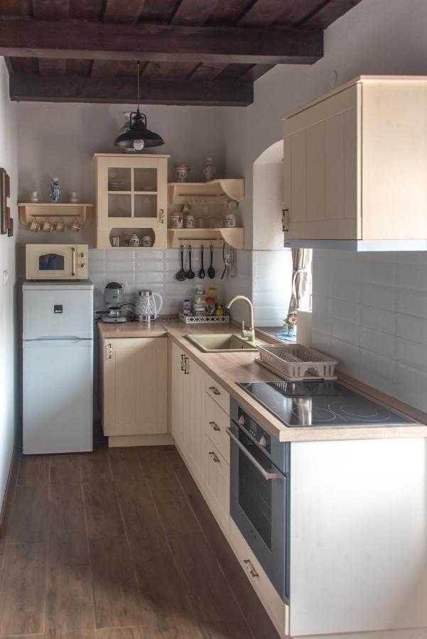 Hauptman Apartman นักยาทาด ภายนอก รูปภาพ